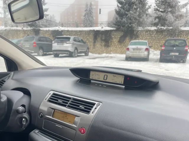 Citroen C4 - фото 5