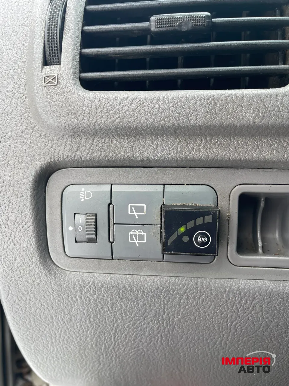 Kia Rio - фото 8