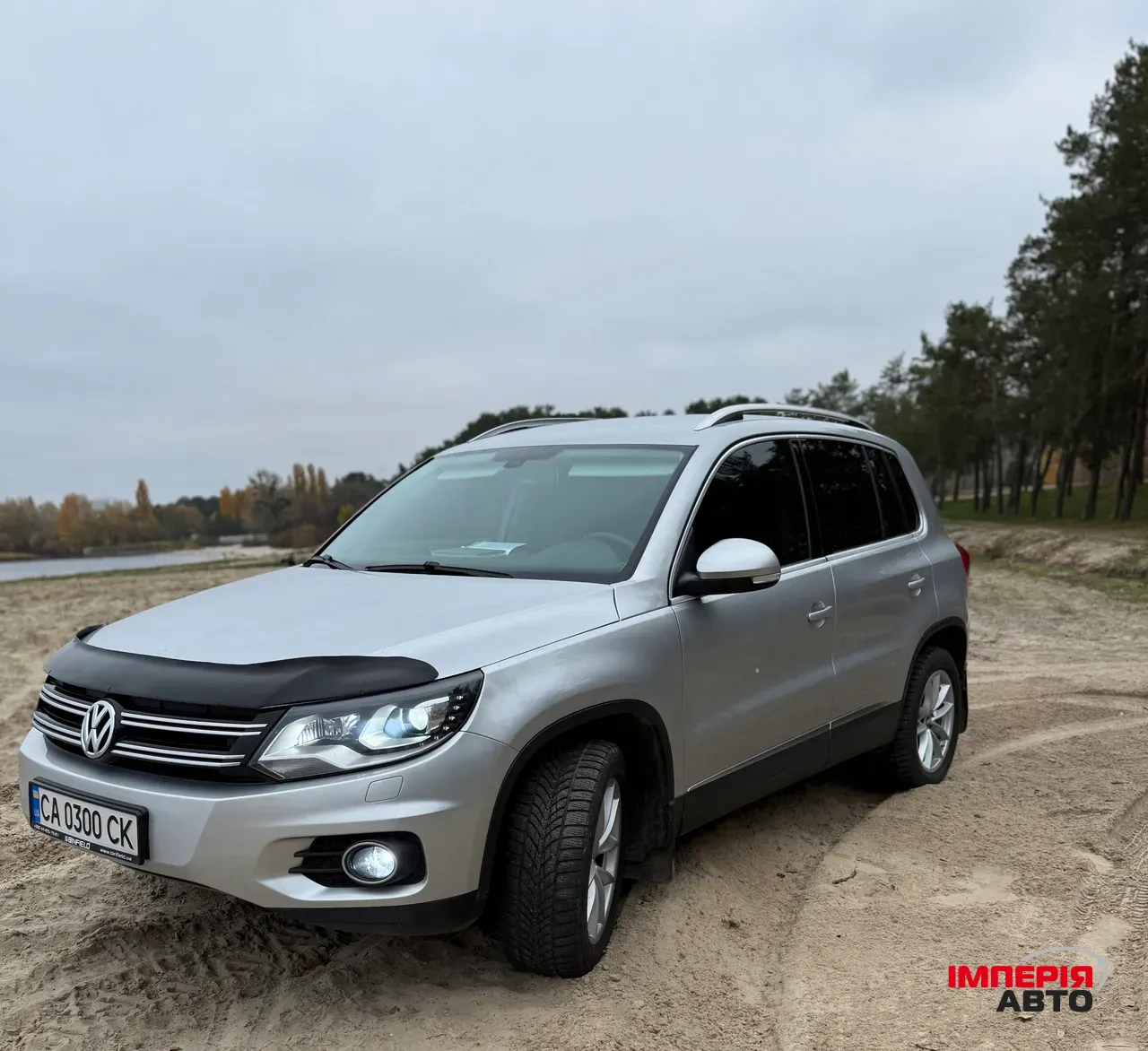 Volkswagen Tiguan - фото 1