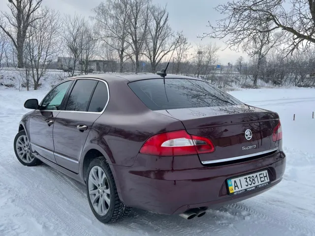 Skoda Superb - фото 3