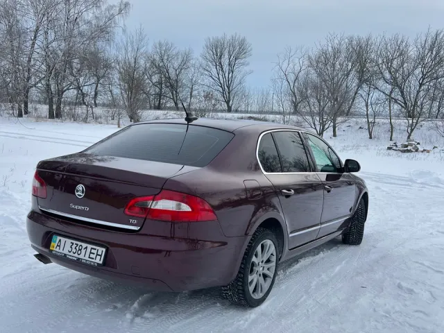 Skoda Superb - фото 2