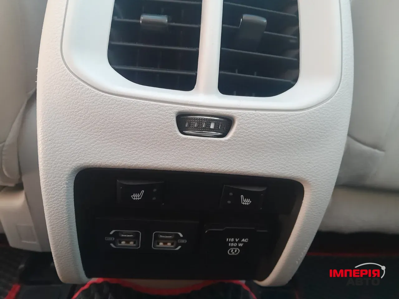 Jeep Cherokee - фото 28