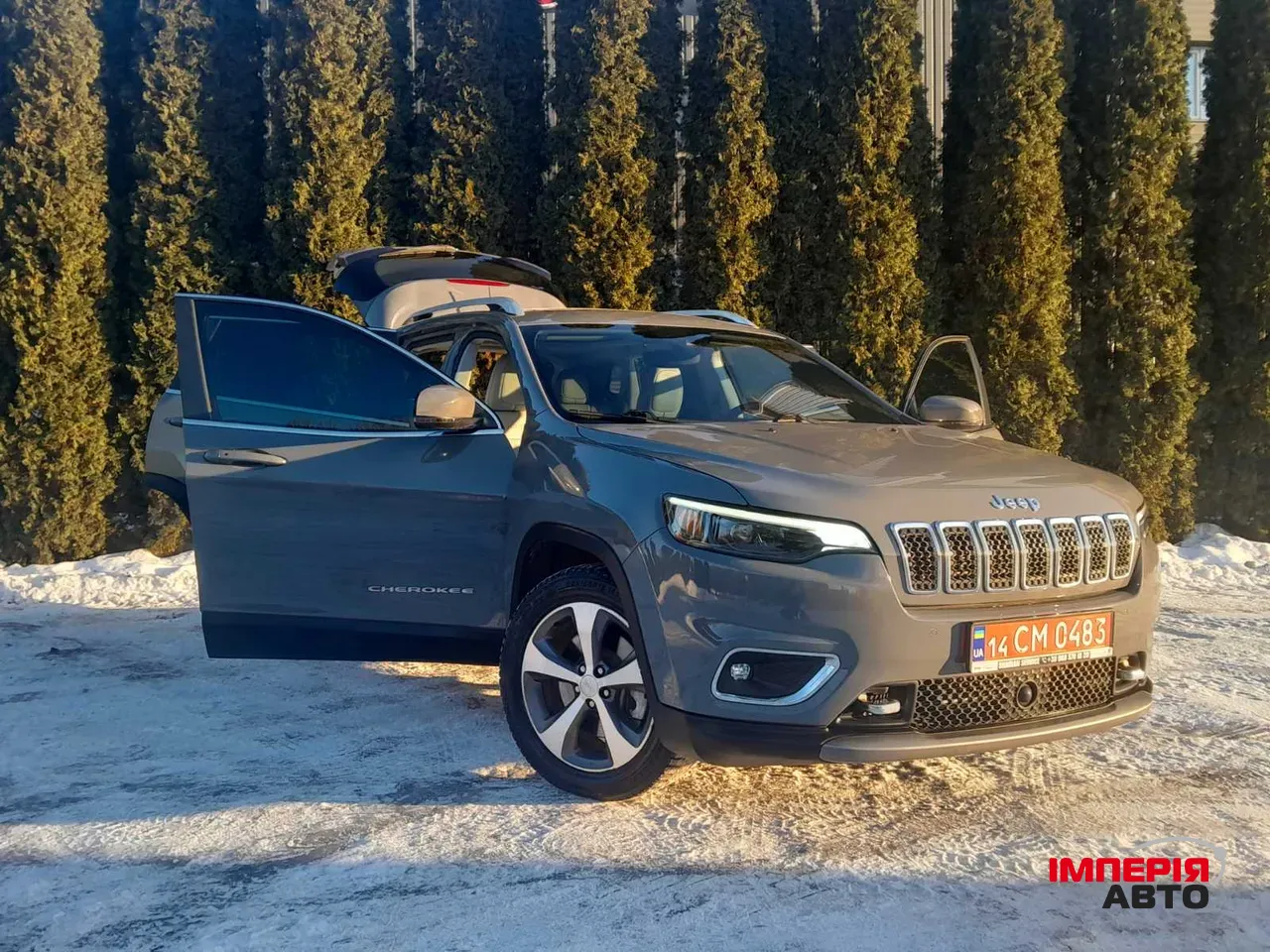 Jeep Cherokee - фото 9