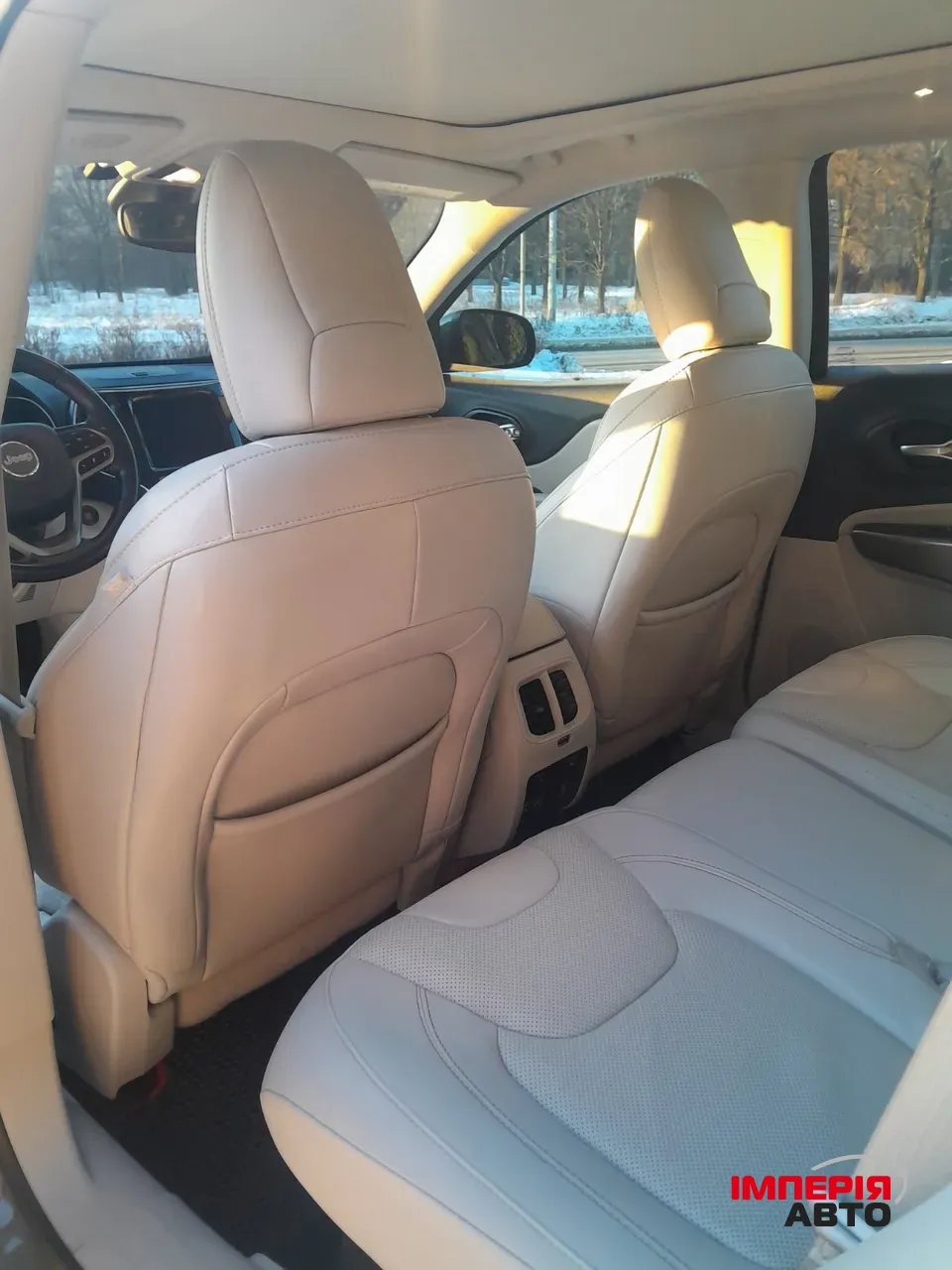 Jeep Cherokee - фото 33