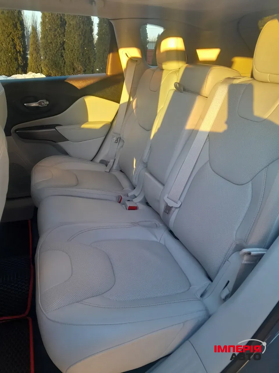 Jeep Cherokee - фото 34