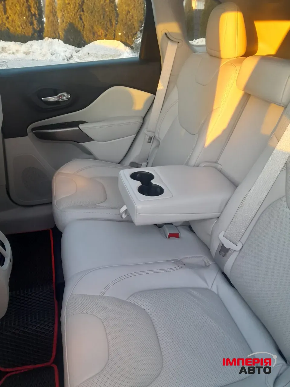 Jeep Cherokee - фото 38