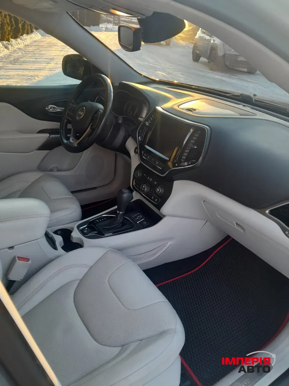 Jeep Cherokee - фото 32