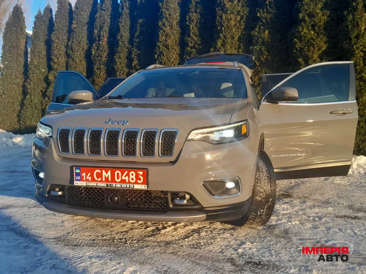 Jeep Cherokee - фото 13