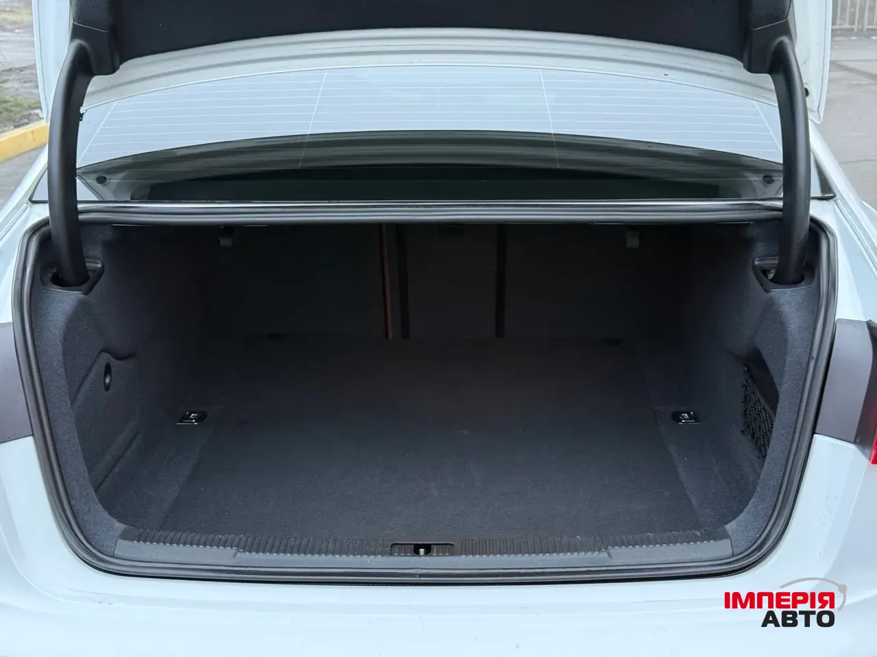 Audi A6 - фото 12