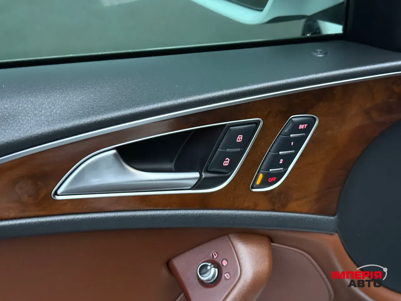 Audi A6 - фото 35