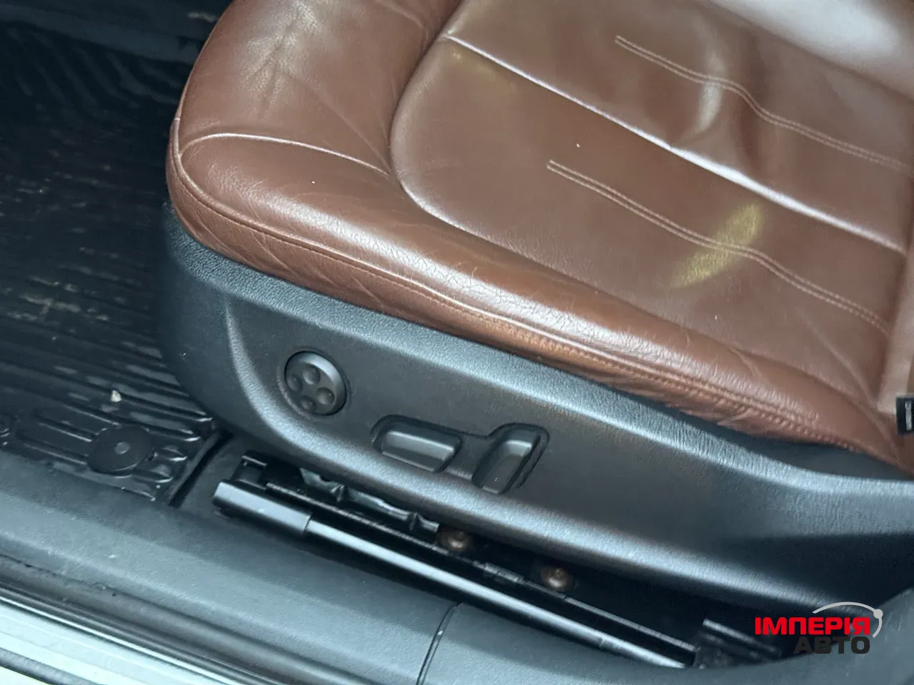 Audi A6 - фото 38