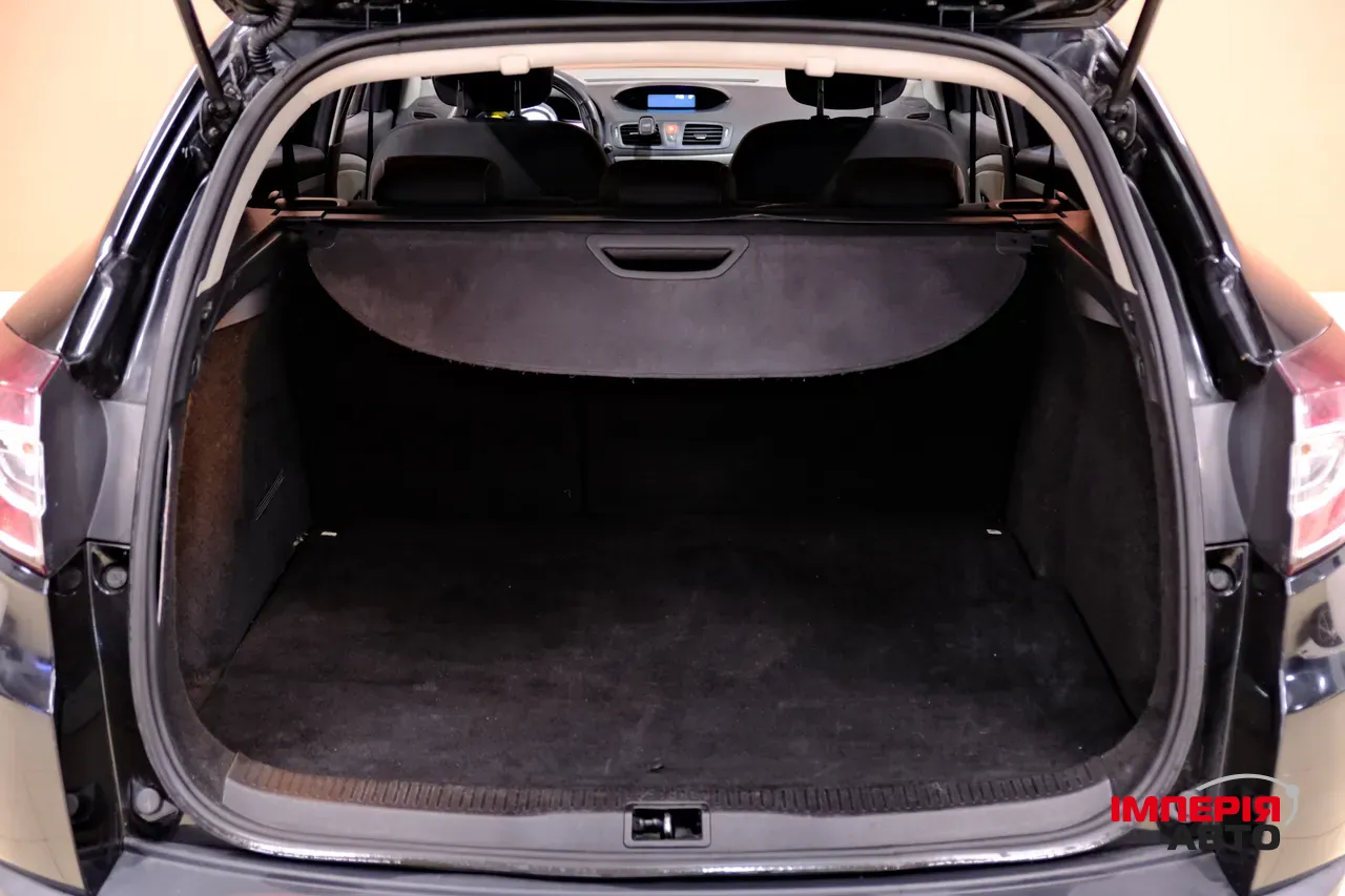 Renault Megane - фото 9