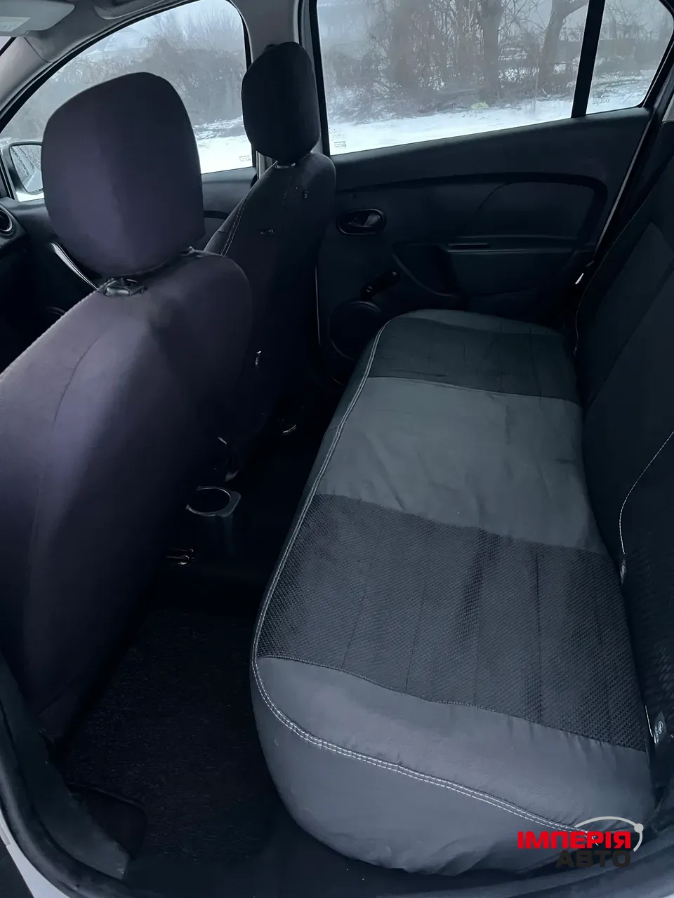 Renault Logan - фото 12