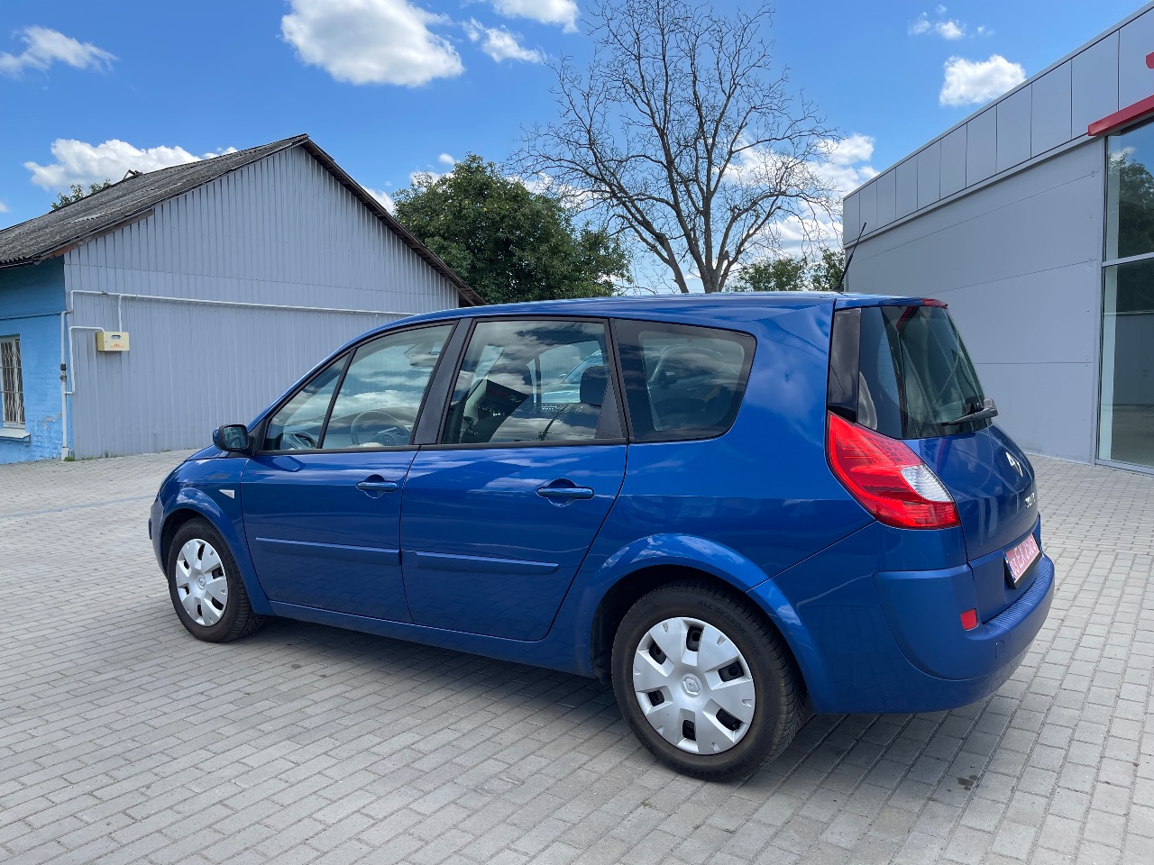Renault Scenic - фото 18