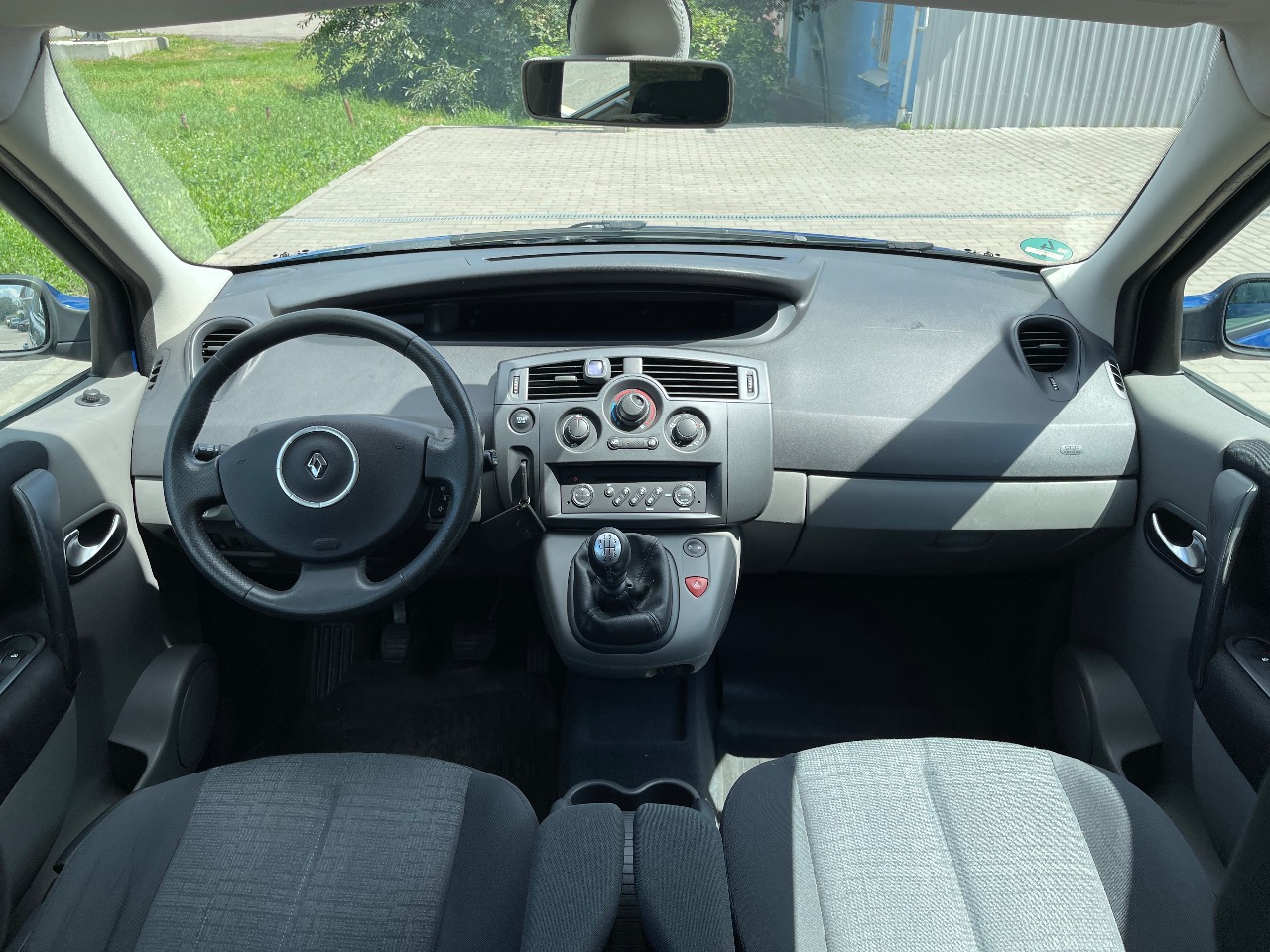 Renault Scenic - фото 5