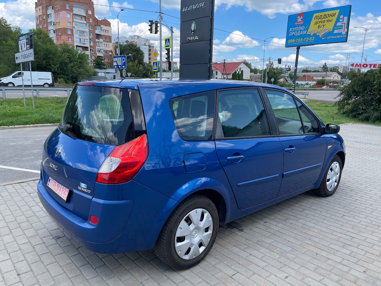 Renault Scenic - фото 13