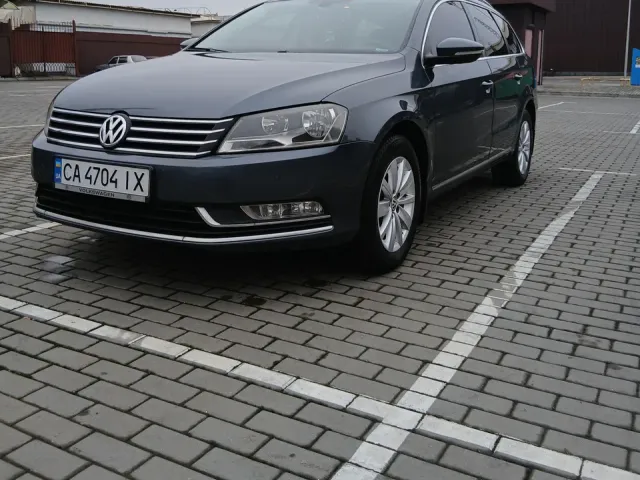 Volkswagen Passat - фото 1