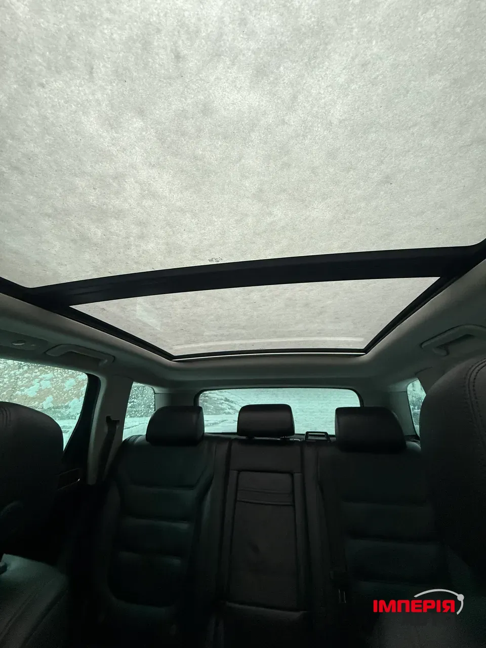 Volkswagen Touareg - фото 7