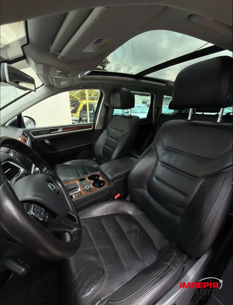 Volkswagen Touareg - фото 3