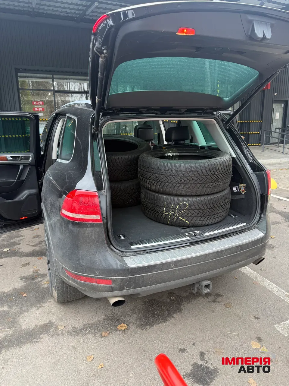 Volkswagen Touareg - фото 4