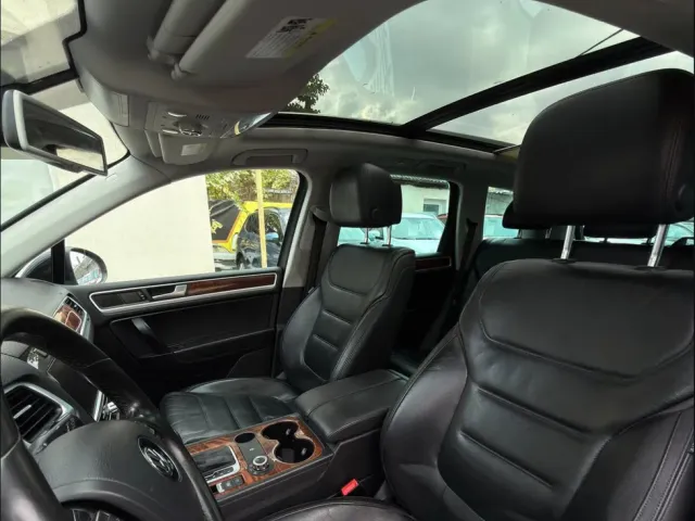 Volkswagen Touareg - фото 3