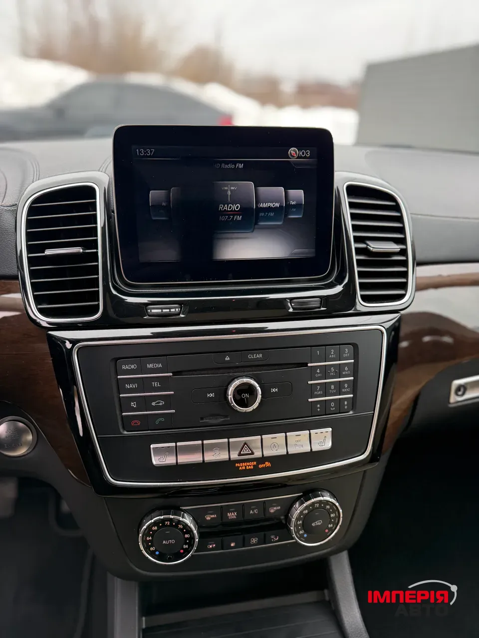 Mercedes-Benz GLS - фото 24