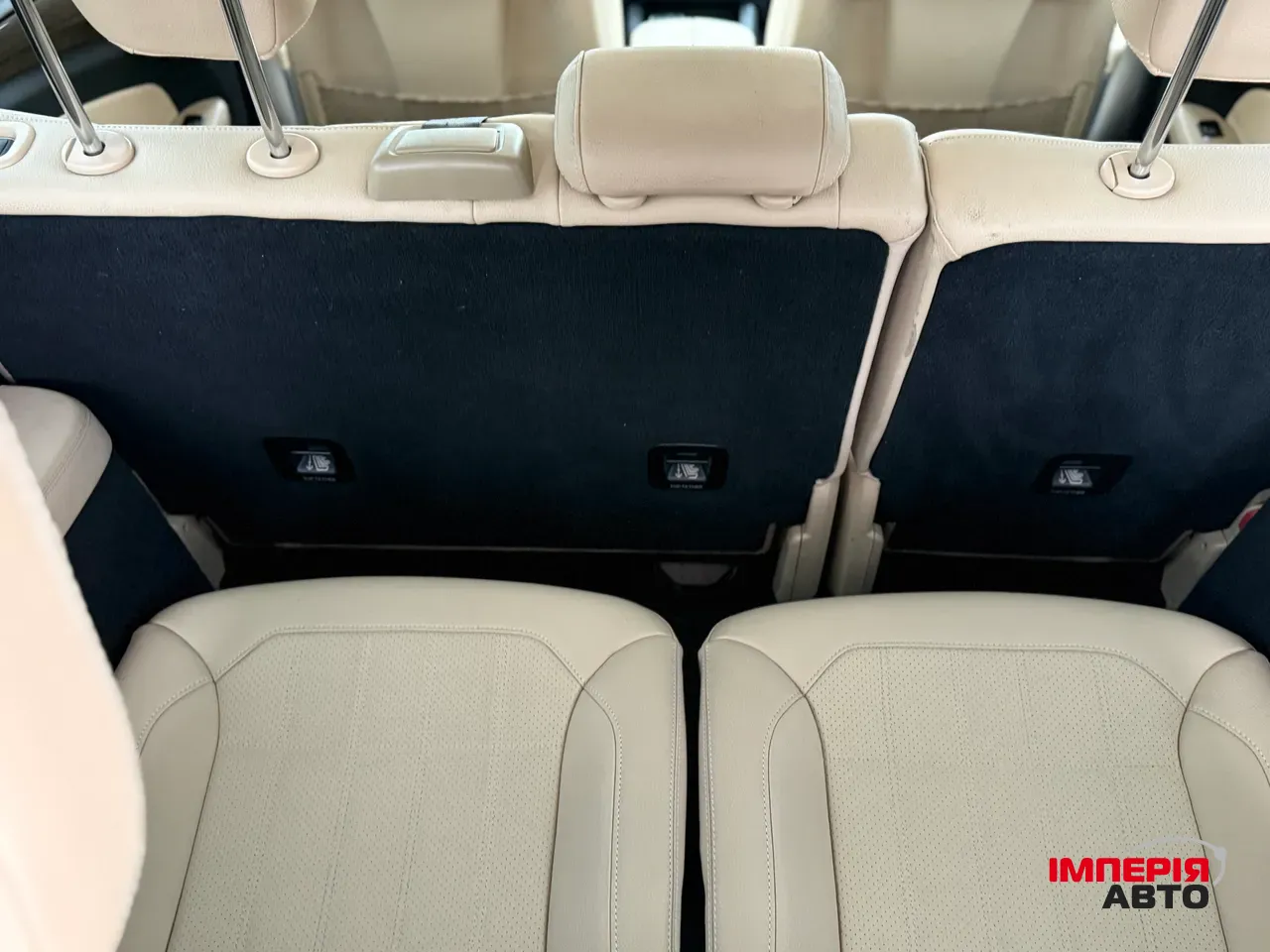 Mercedes-Benz GLS - фото 11