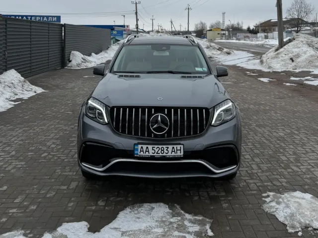 Mercedes-Benz GLS - фото 1