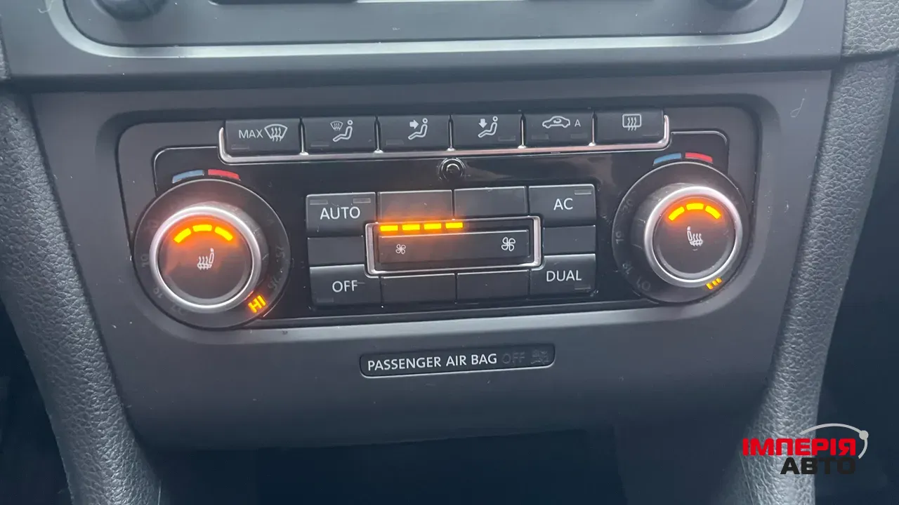 Volkswagen Golf - фото 15