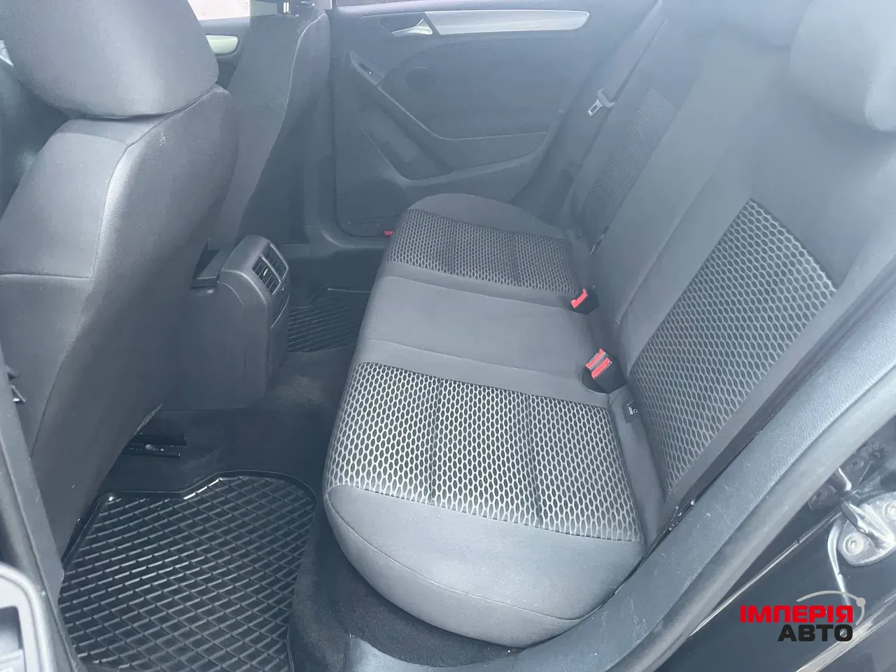 Volkswagen Golf - фото 22