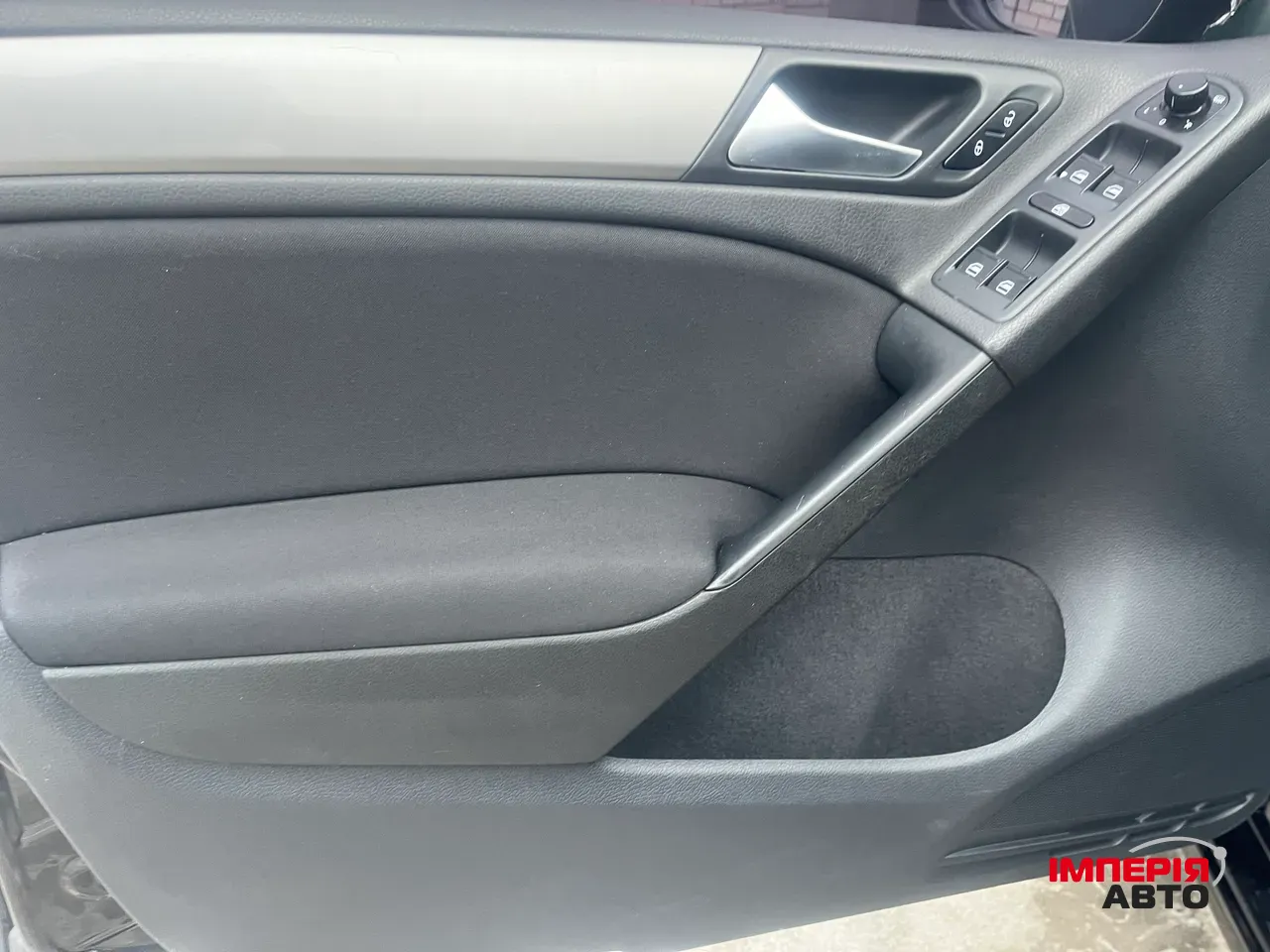 Volkswagen Golf - фото 24