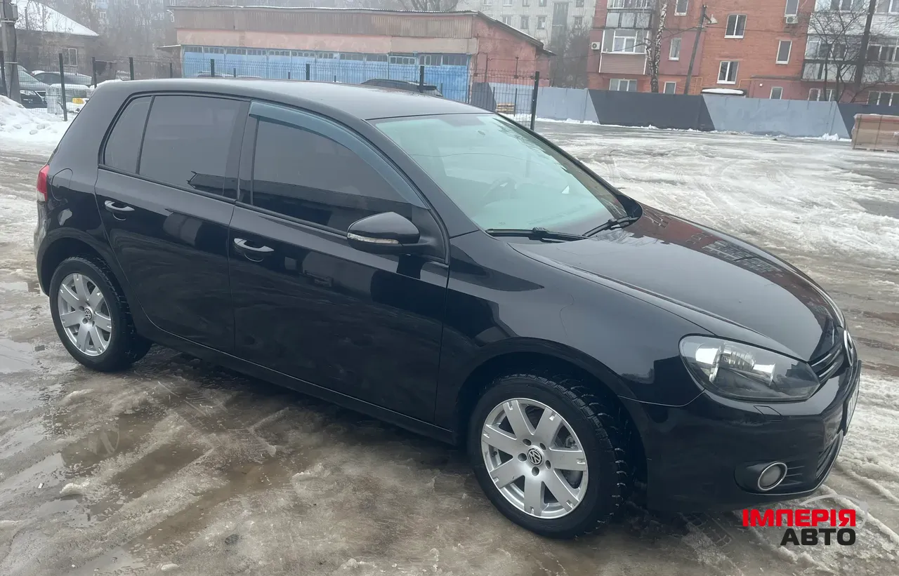 Volkswagen Golf - фото 6