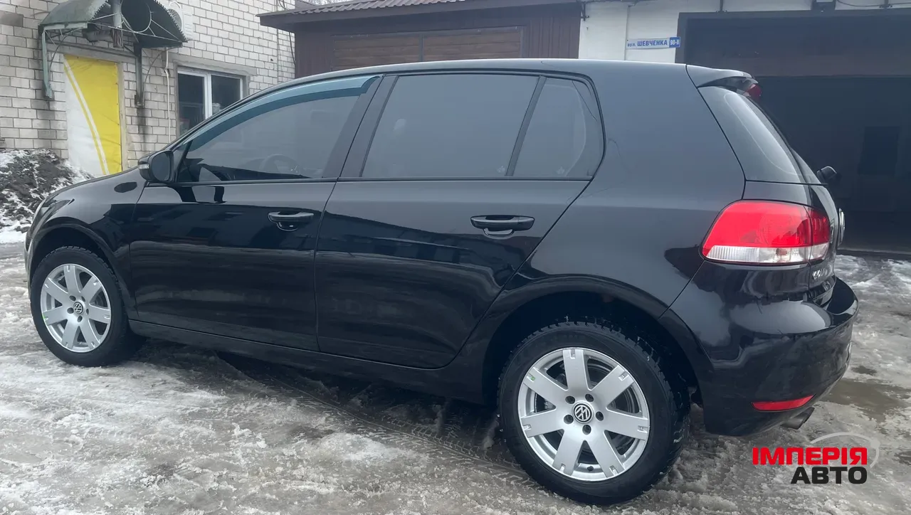 Volkswagen Golf - фото 1