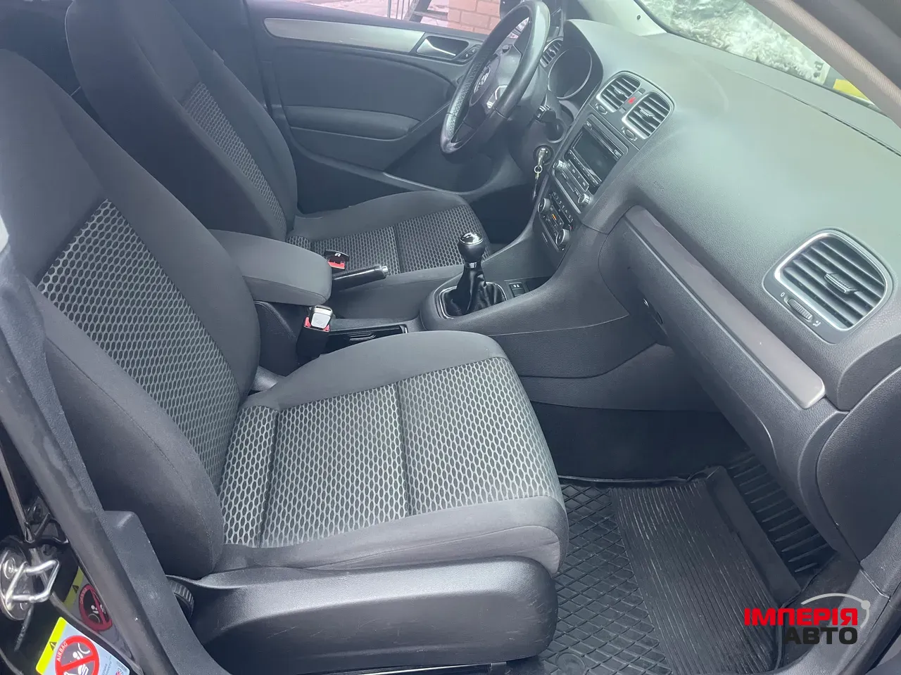 Volkswagen Golf - фото 25