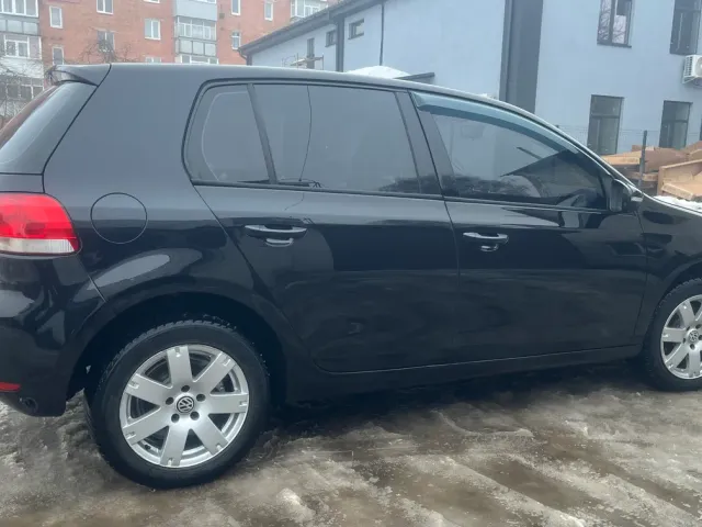 Volkswagen Golf - фото 4