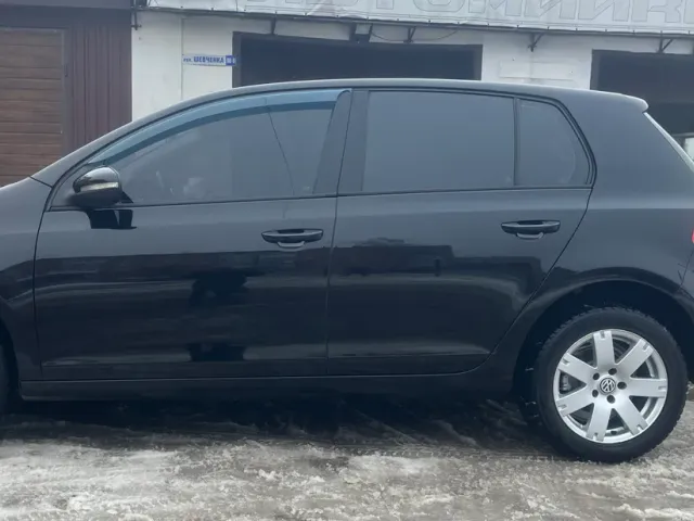 Volkswagen Golf - фото 3