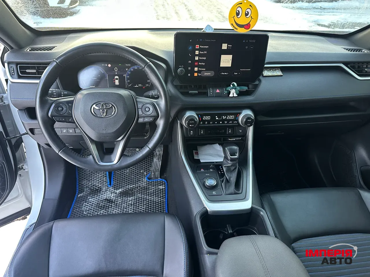 Toyota RAV4 - фото 18