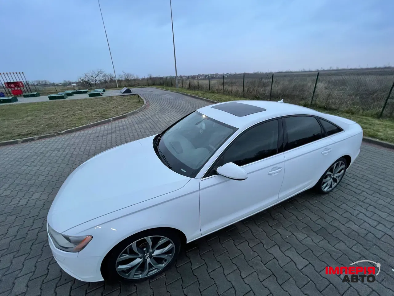 Audi A6 - фото 8