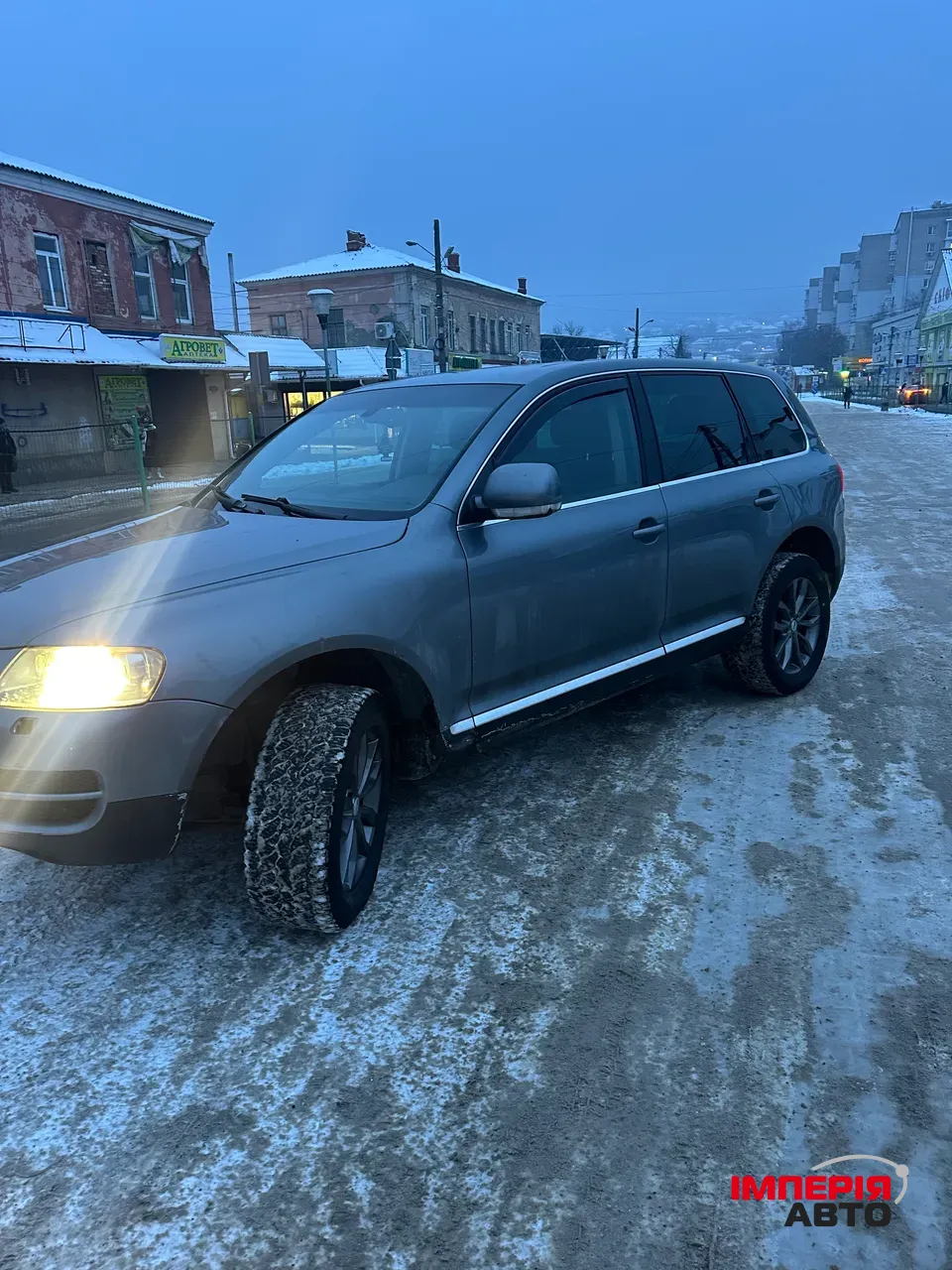 Volkswagen Touareg - фото 2