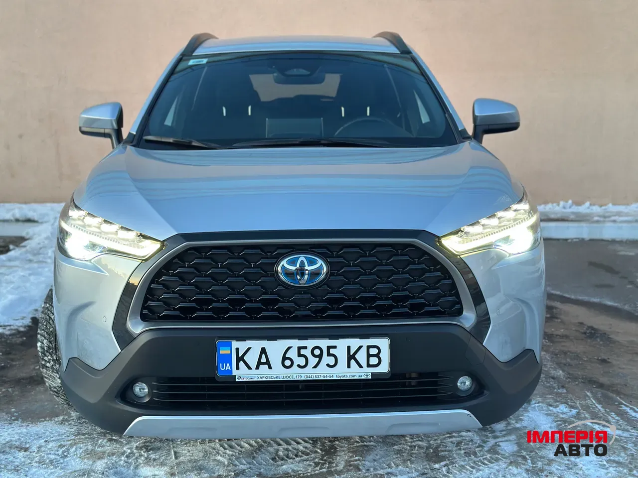 Toyota Corolla Cross - фото 2