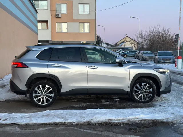 Toyota Corolla Cross - фото 4