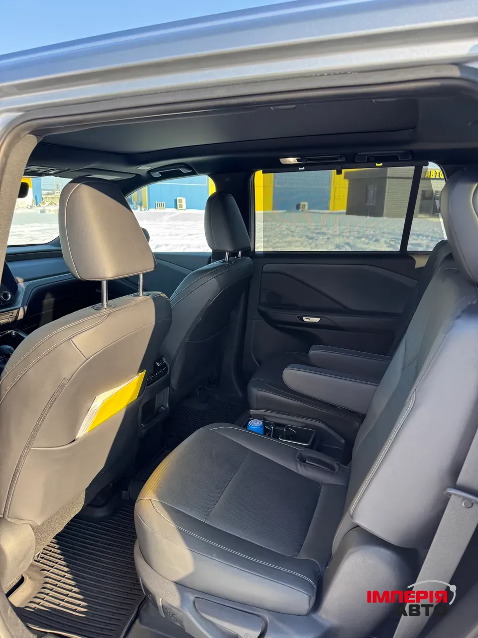 Lexus TX - фото 28