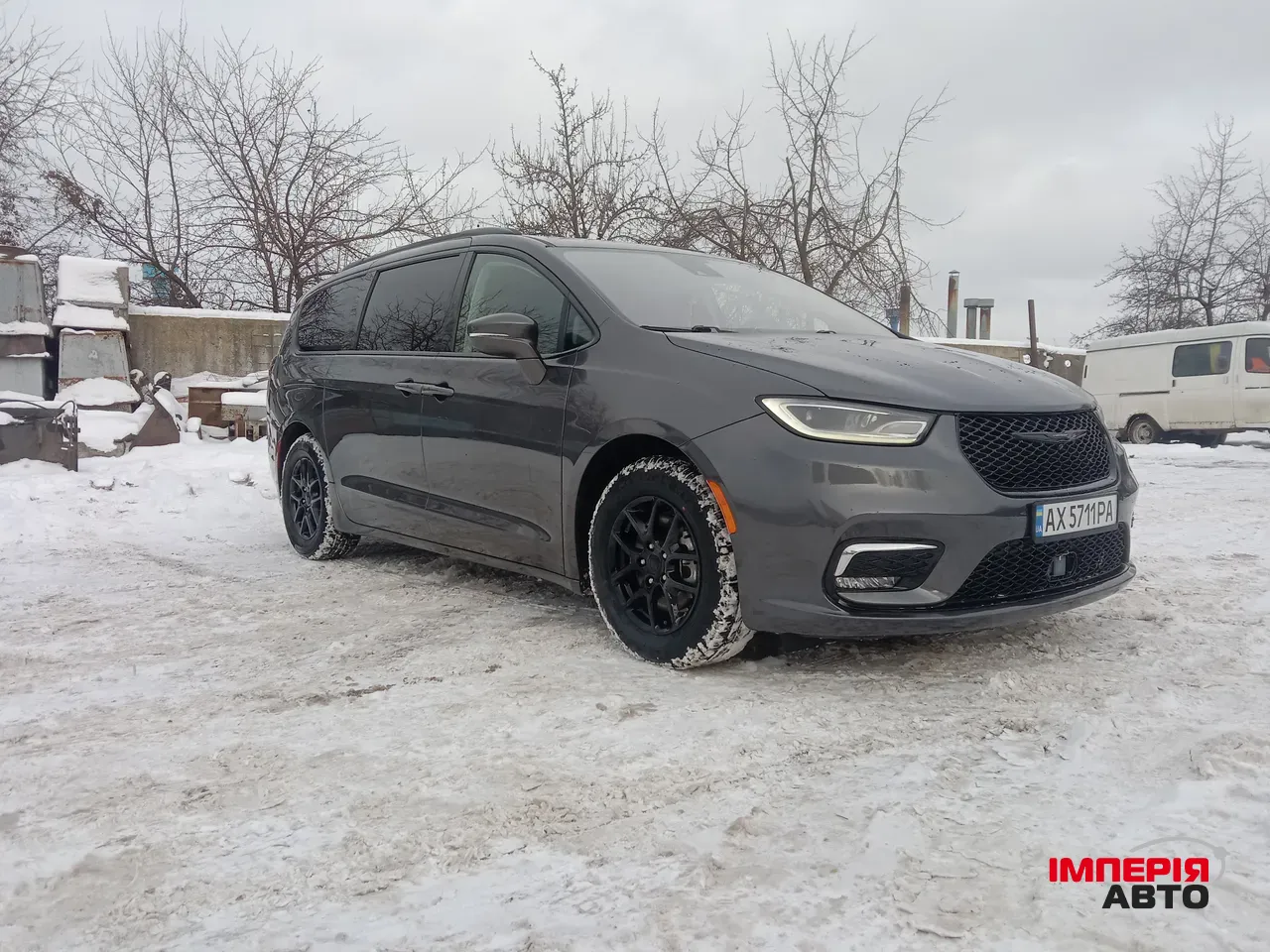 Chrysler Pacifica - фото 10