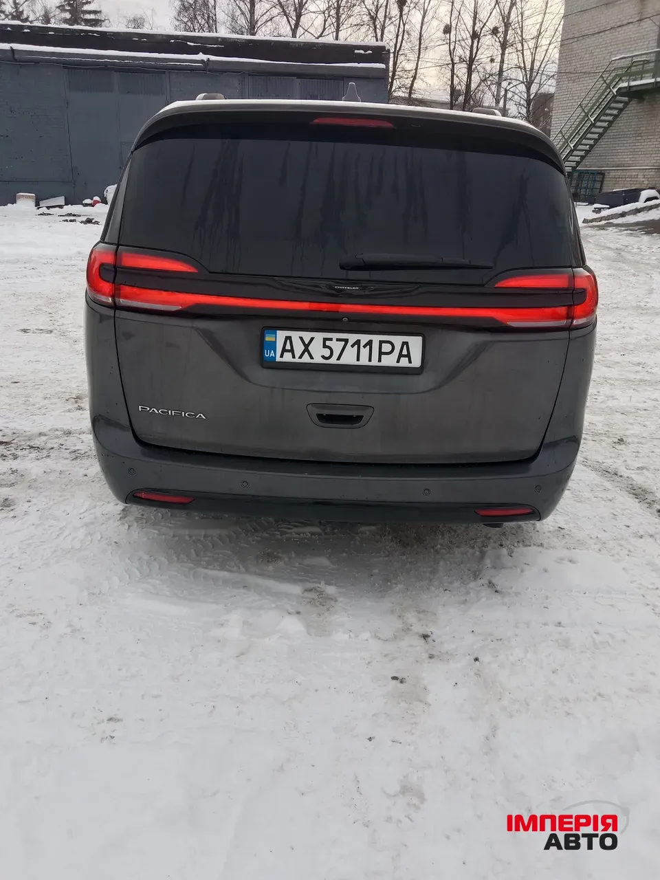 Chrysler Pacifica - фото 8