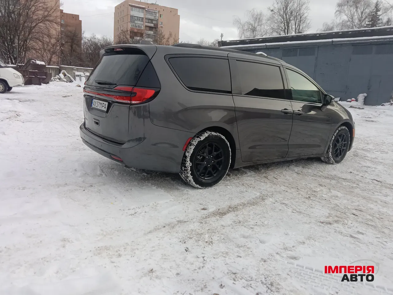 Chrysler Pacifica - фото 7