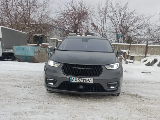 Chrysler Pacifica - фото 4
