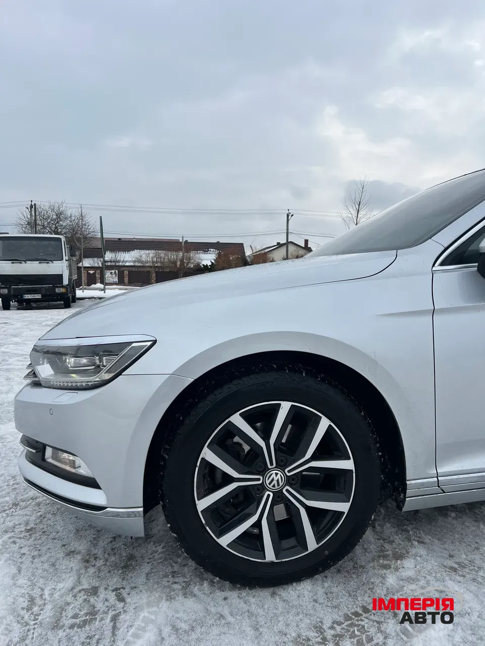 Volkswagen Passat - фото 4