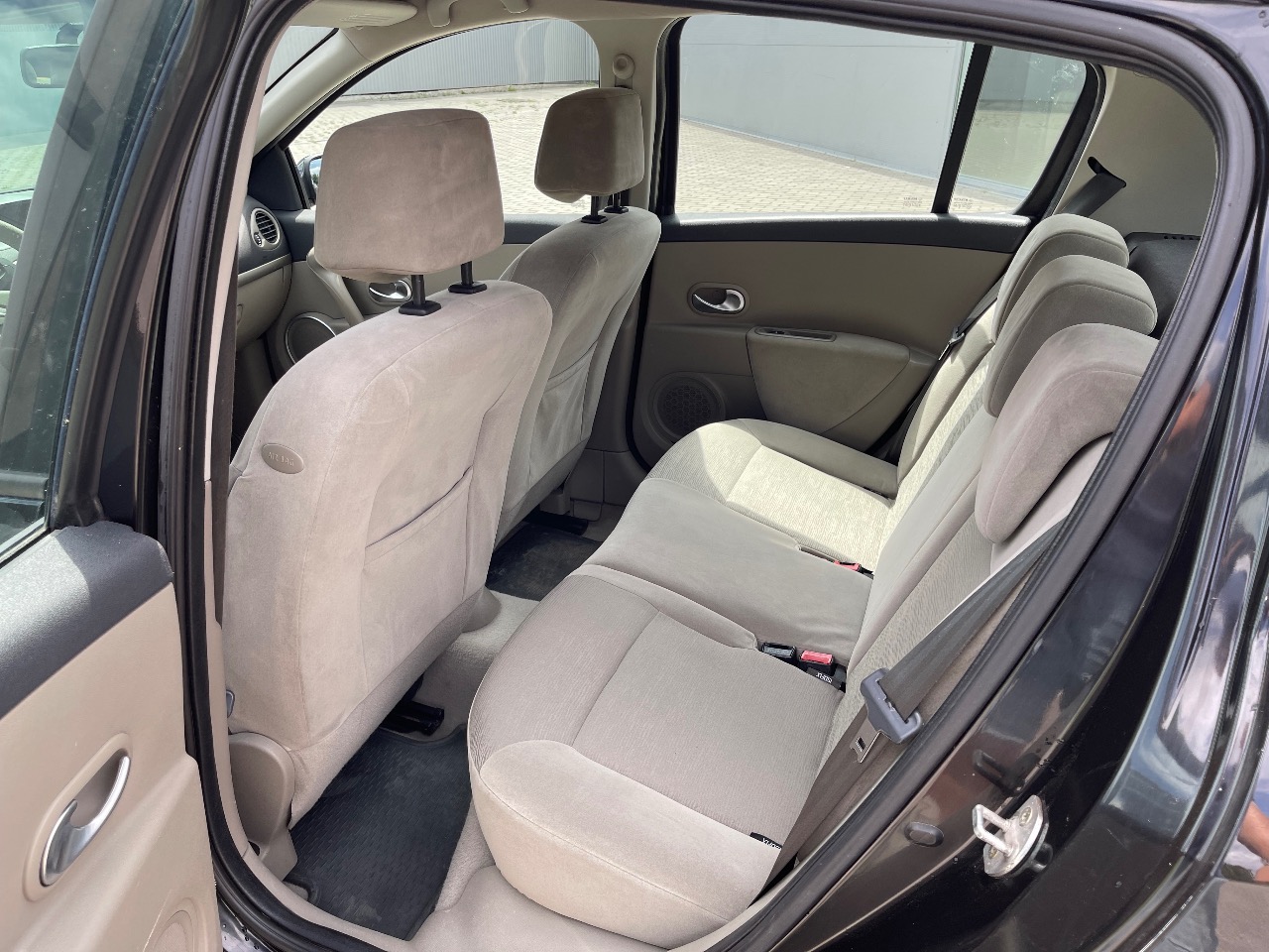 Renault Clio - фото 6