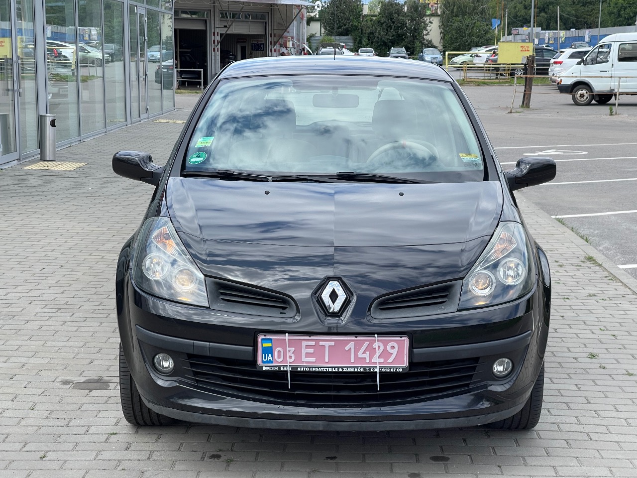 Renault Clio - фото 5