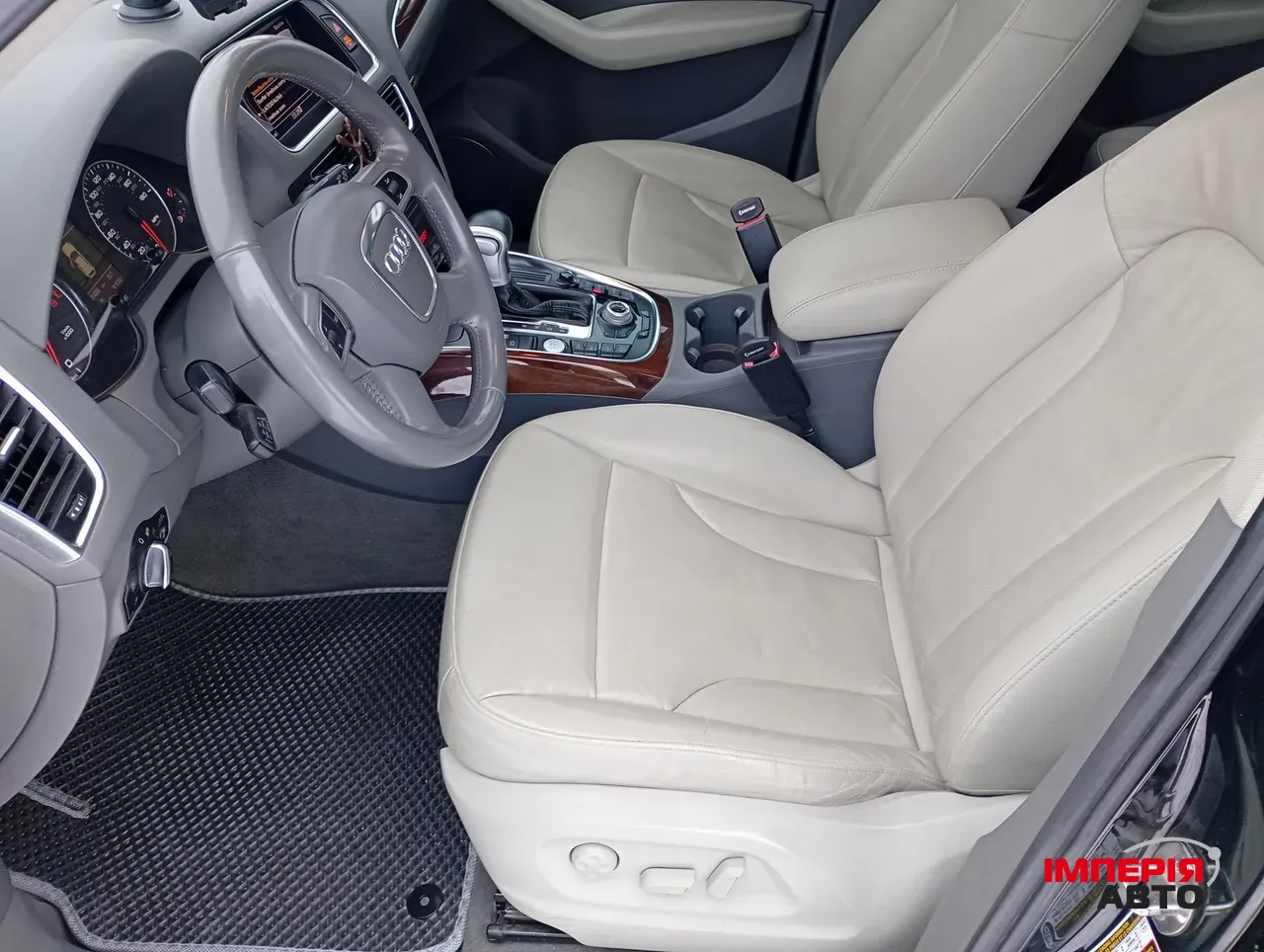 Audi Q5 - фото 17